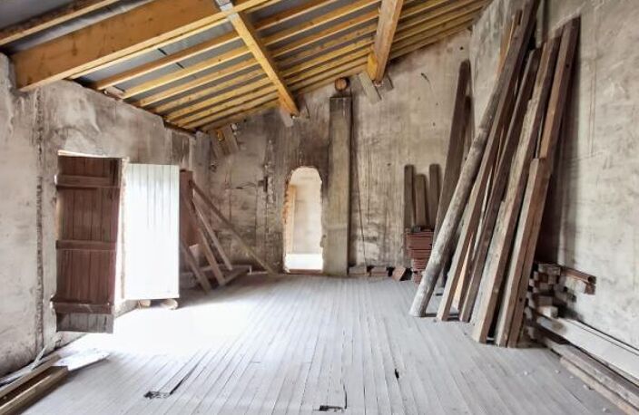 Bâtiment de caractère à aménager ? 130 m² ? Terrain 195 m² — photo 3