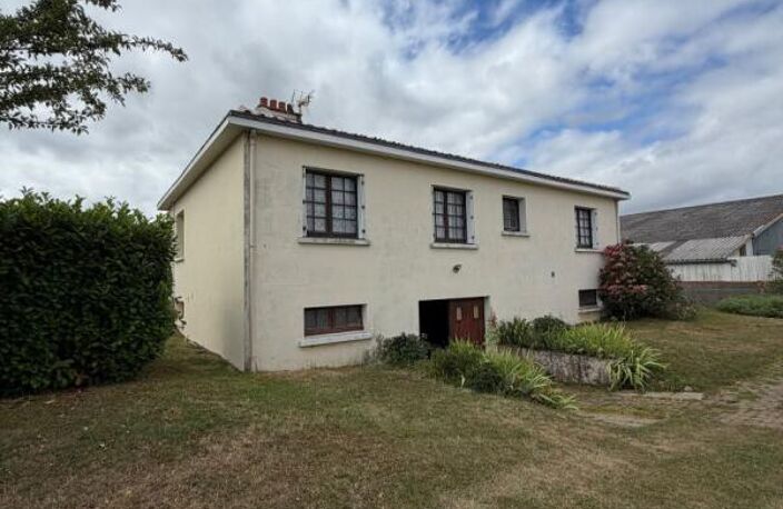 Maison Saint Jean De Beugne 5 pièce(s) 100.58 m2 — photo 2