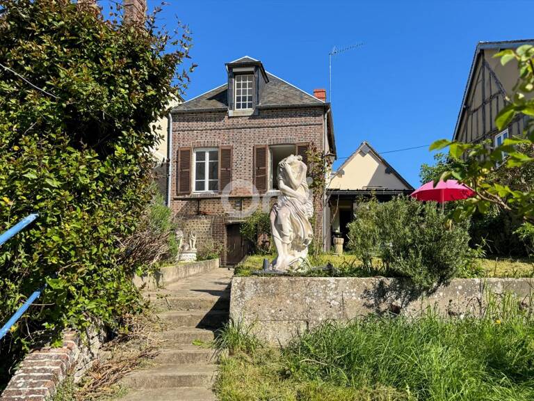 Charmante maison à colombages et briques au cœur de La Neuve-Lyre — photo 1