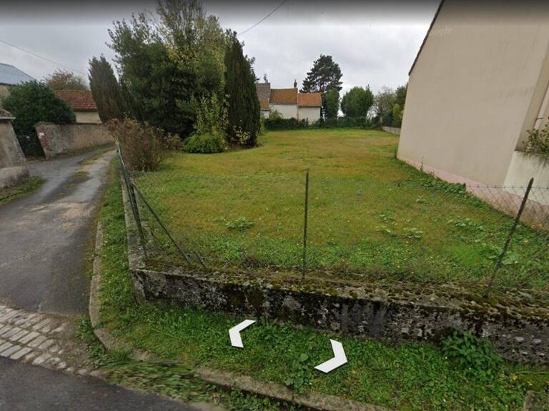 Terrain à bâtir de 713m² à 5 minutes de Longueville — photo 1
