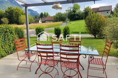 Maison 5 pièces 599000 €