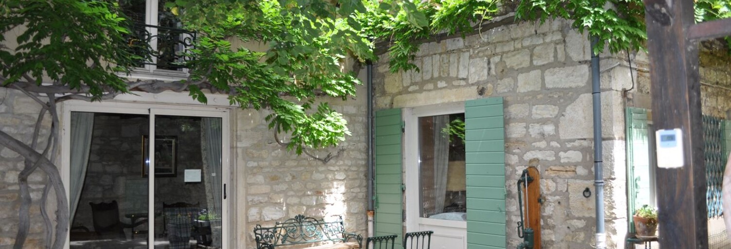 Maison 8 Pièces 242 m² à vendre à Lucenay (69480)
