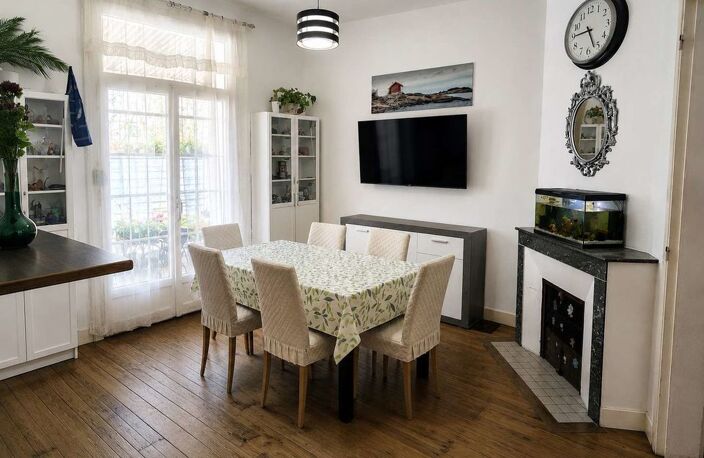 MAISON DE VILLE 116 m2 UN ETAGE 4 CHAMBRES PETIT JARDIN — photo 2