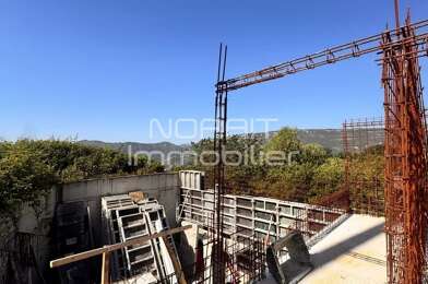 Terrain  320000 €