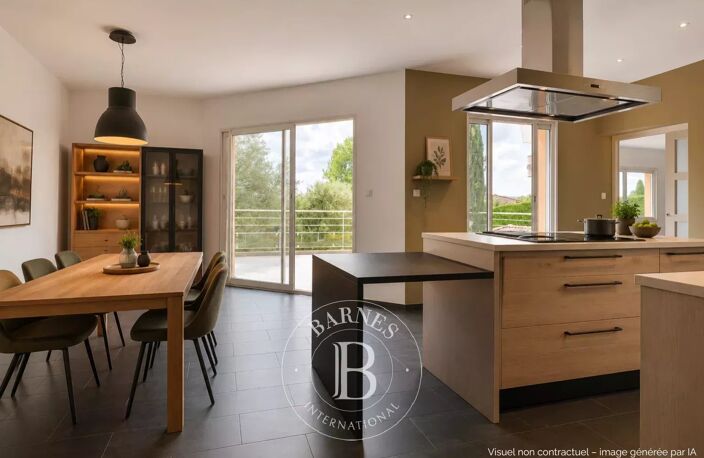Vourles - Secteur résidentiel - Maison familiale de 325 m² - Terrain avec piscine de 1716 m² - 5 chambres — photo 5