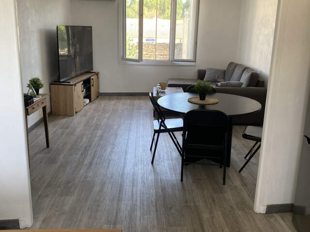 maison de village rénovée 85 m2   3 chambres   Générac — photo du bien