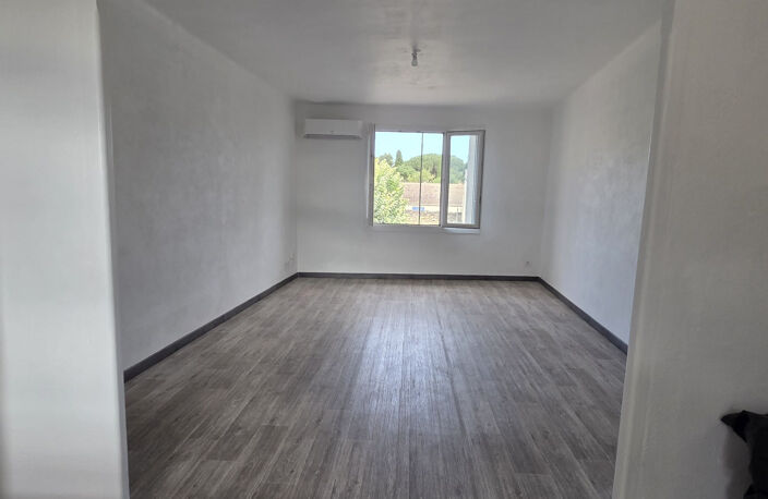 maison de village rénovée 85 m2   3 chambres   Générac — photo 3