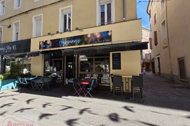 Commerce 2 pièces 84000 €