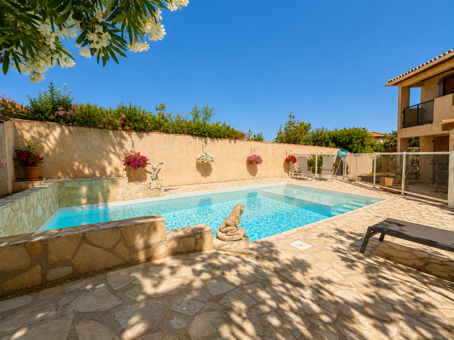 Villa / Maison  T5 à vendre Aubagne 13400