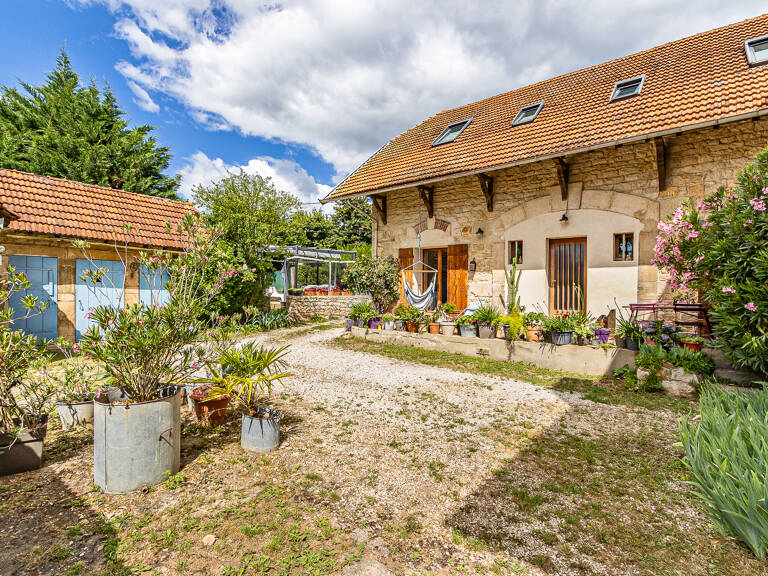 Charmante maison en pierre avec jardin, piscine et dépendanc — photo 1