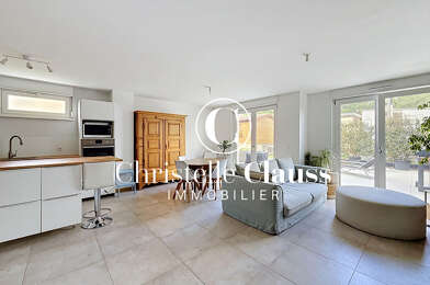 Maison 5 pièces 379600 €