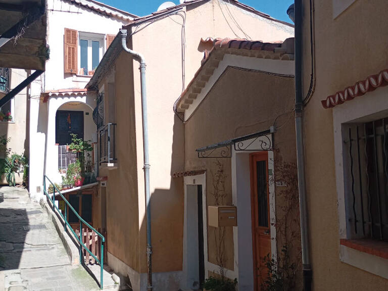 Maison Berre Les Alpes 2 pièce(s) 61 m2 — photo 1