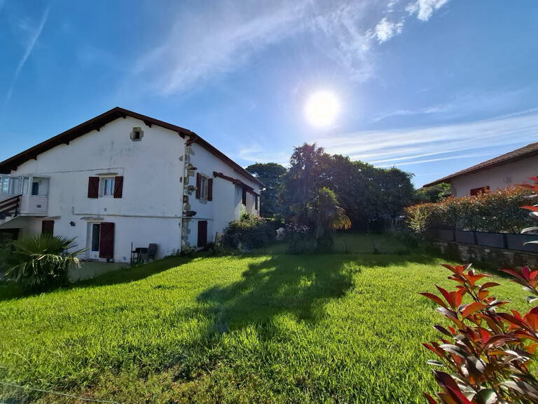 Bourg d'Ascain, t4 avec garage et jardin — photo 1