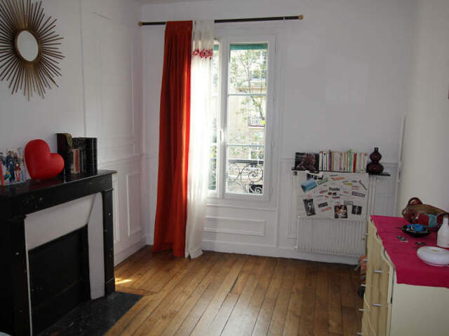 Appartement PARIS 18 - 3 pièces - 40m2 — photo du bien