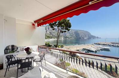 Eze bord de Mer, pied dans l'eau, bel appartement 3 pièces. — photo du bien