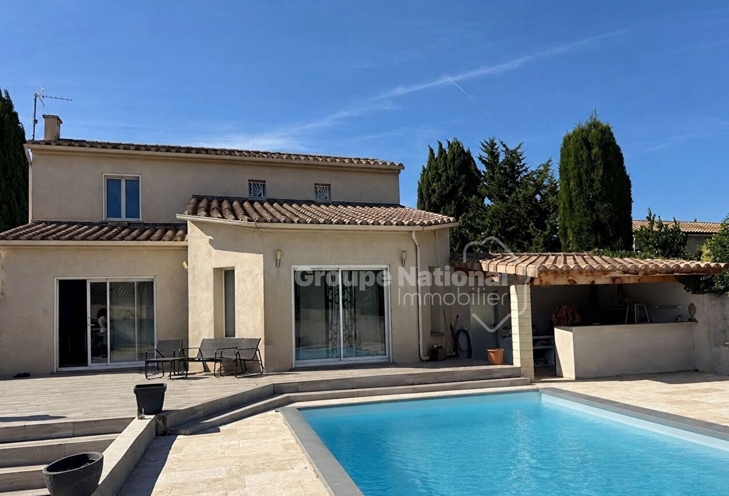 Tarascon - Villa 4 pièces avec piscine — photo 1