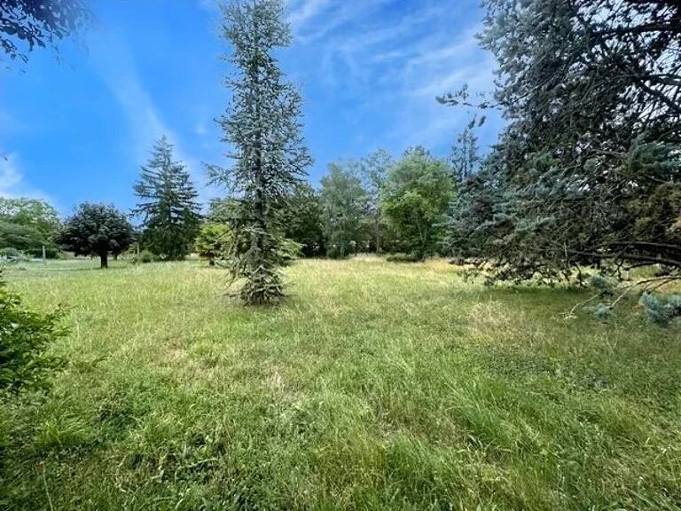 Terrain constructible de 836 m² à Mignaloux-Beauvoir — photo 1