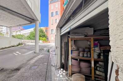 Garage  45000 €
