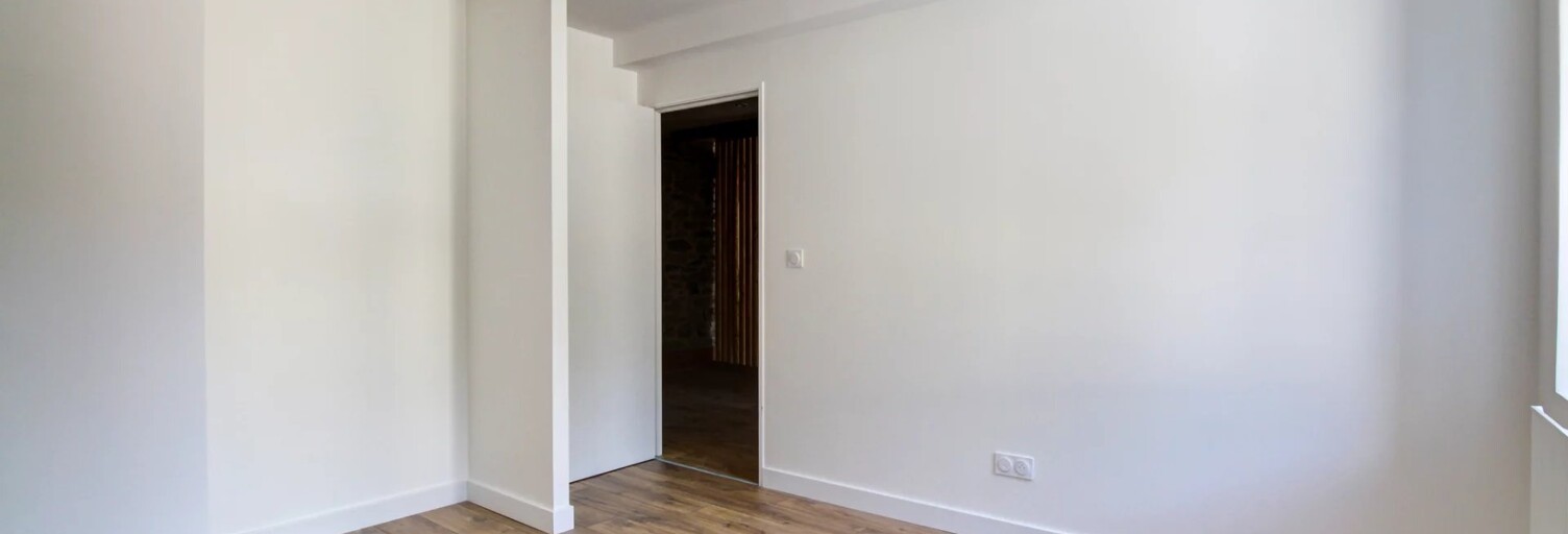 Appartement  76 m² à louer à Doizieux (42740)