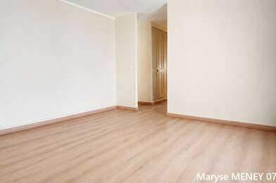 Appartement 3 pièces 164000 €