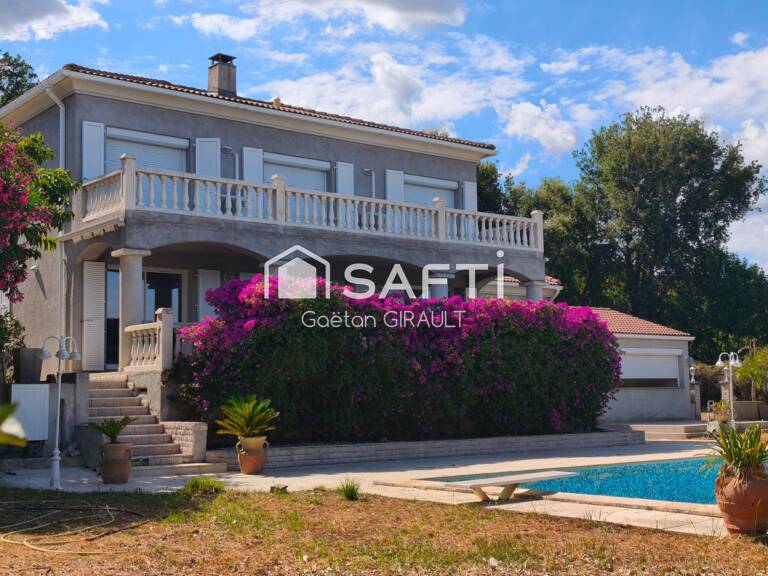 VILLA  A FORT POTENTIEL — photo 1