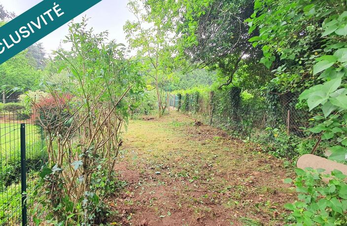 TERRAIN CONSTRUCTIBLE 600M2 , HORS LOTISSEMENT , VUE DÉGAGÉE SUR LA CAMPAGNE. — photo 2