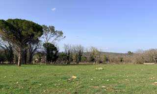 Terrain  1685 m² à vendre à Tourrettes (83440)