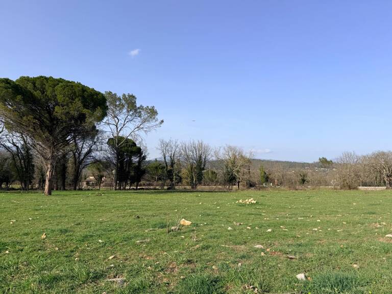 Terrain à bâtir 1685m2 à TOURRETTES (83440) — photo 1