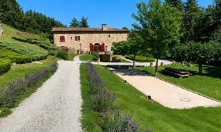 Maison 17 Pièces 357 m² à vendre à Saint-Apollinaire-de-Rias (07240)