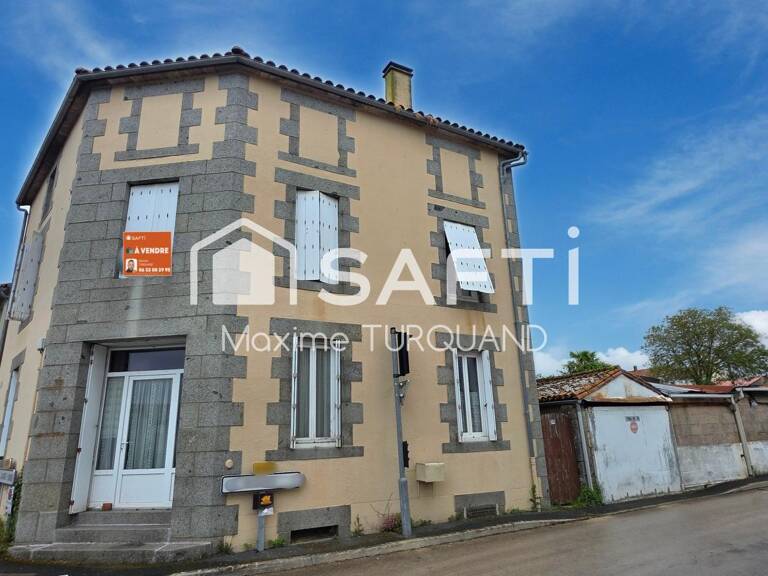 Maison d'habitation à rénover 110m², 3 chambres 730m² de terrain + dépendances. — photo 1