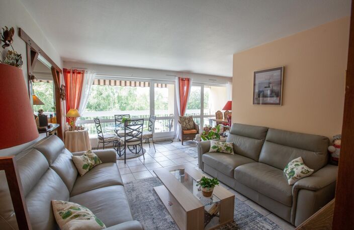 SUPERBE APPARTEMENT 4 PIECES 94 M2 — photo 2