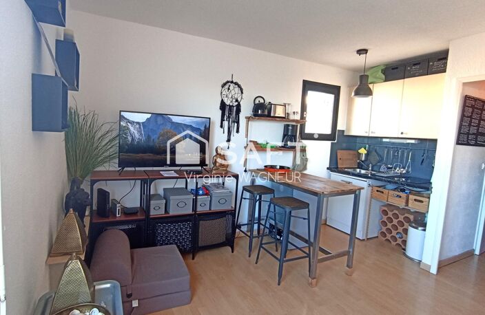 Appartement rénové de bon goût avec terrasse — photo 5