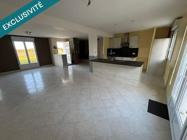 Beau pavillon de 130m2 hab. sur 2288m2 de terrain clos. A 1h30 de Paris, sotie A6 et gare a 15min. — photo du bien