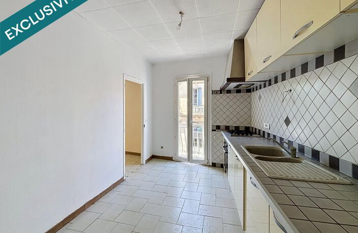 Centre de Sérignan  Duplex T4 avec grenier aménageable de 59 m²  Dernier étage  Fort potentiel — photo 4