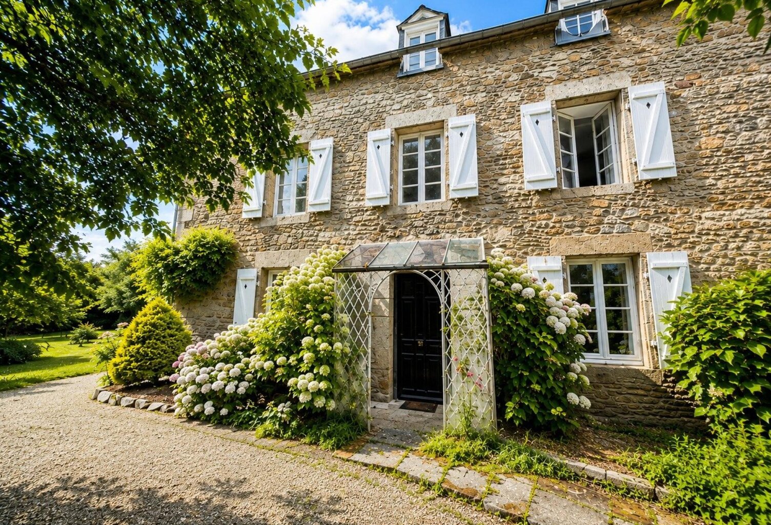 Maison de caractère avec parc exceptionnel en hyper-centre de Dinan — photo 1