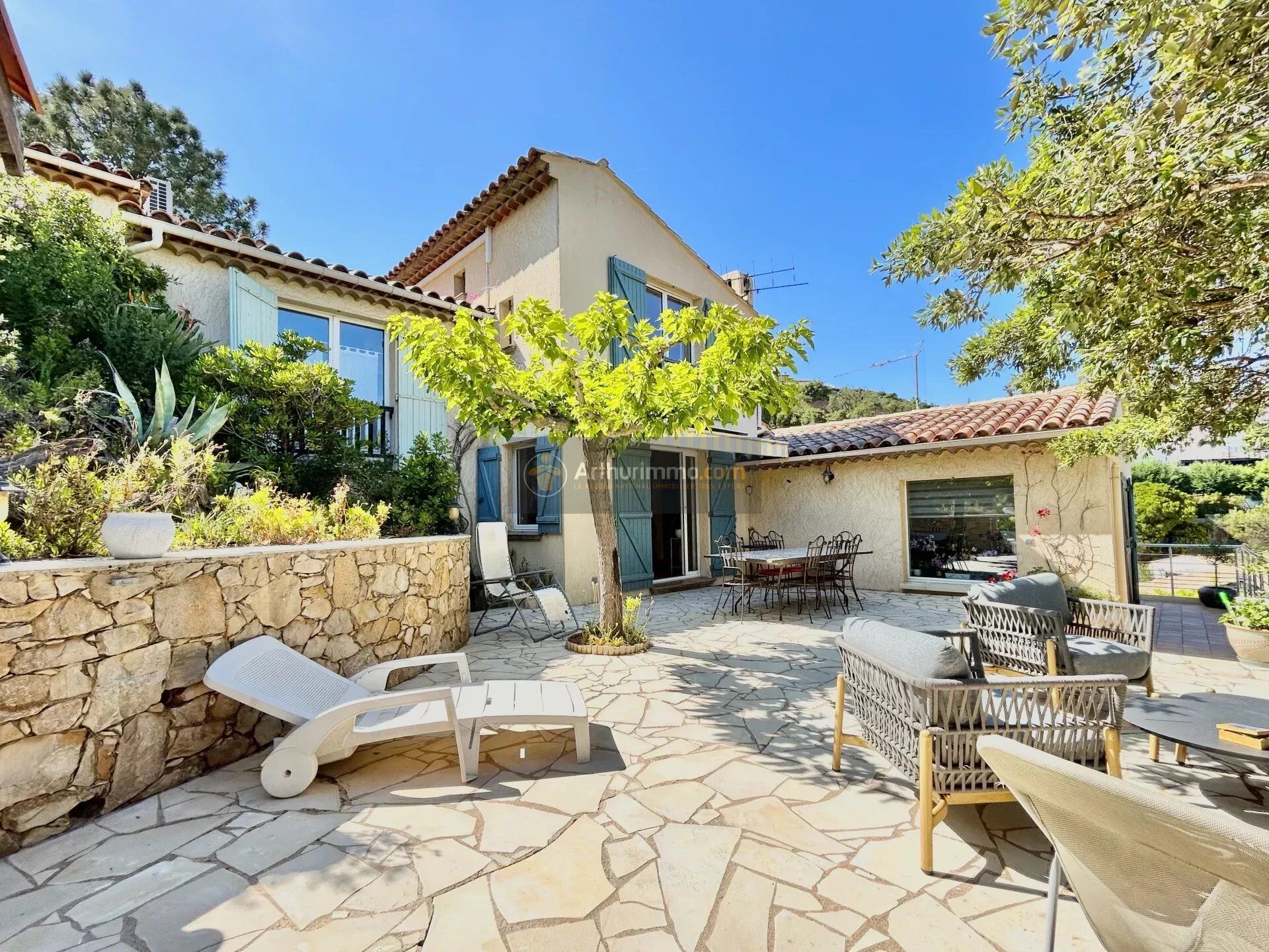 Maison 8 pièces 246 m² · à Les Issambres · 246 m² · 1 200 000 €