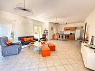 NIMES VACQUEROLLES Superbe maison 5 pièces de 115 m2 avec ga — photo 3
