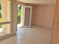 Lambesc, maison de type 4 en centre village avec garage et t — photo 2