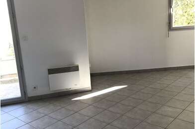 Appartement 3 pièces 735 €