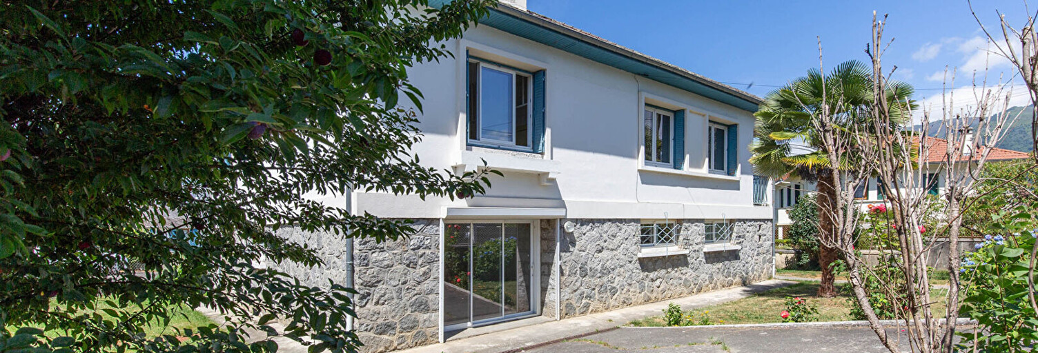 Maison 10 Pièces 223 m² à vendre à Argelès-Gazost (65400)