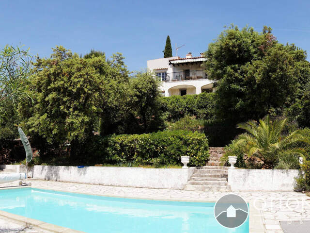 Villa Roquebrune Sur Argens 4 pièces 94,90 m2 sur 2 445 m2 de terrain avec piscine et abri-voiture — photo du bien