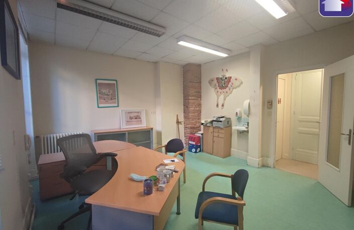 Location bureau  56 m² à Foix (09000) — photo 2