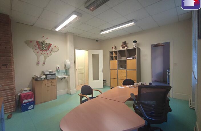 Location bureau  56 m² à Foix (09000) — photo 3