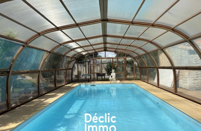La Jarrie - Maison avec jardin, piscine, dépendances et spa — photo 3