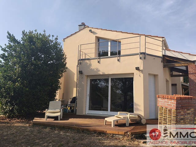 Maison d'architecte - Thaire — photo du bien