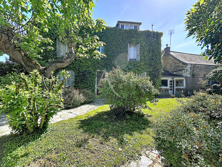 Maison Chateau Gontier Sur Mayenne — photo 1