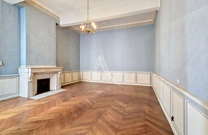 Castelsarrasin ensemble immobilier de caractère. — photo 3