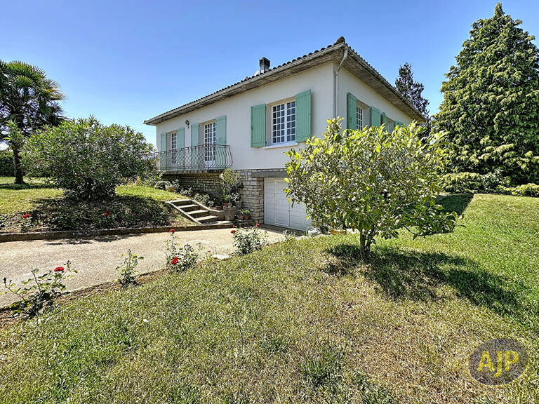 Maison Mosnac 4 pièce(s) 125.39 m2 — photo 1