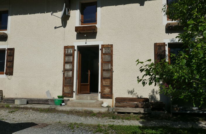 MONTMIN. BATISSE A REHABILITER — photo 2