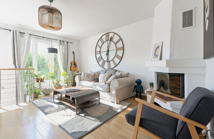 Vente  Aix nord Puyricard proche commodités LC Gestion vous propose dans une résidence standing avec piscine une maison de type 3/4 avec terrasse plein sud, parking, calme. — photo 4